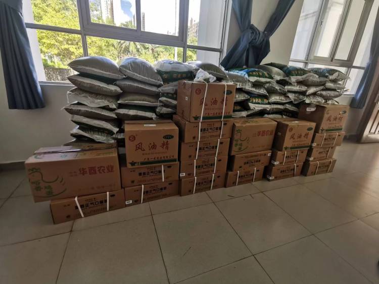 球盟会qmh开展2023“夏日送清凉”慰问环卫工人活动(图3)