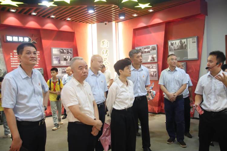 赓续红色基因 奋进时代征程 ——市国资委机关联合球盟会qmh开展主题党日暨清廉国企教育活动(图7)
