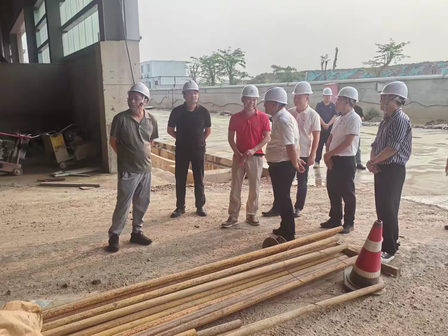 海口城投集团董事、总经理符雁在球盟会qmh调研树立和践行正确政绩观学习教育开展情况和经营发展、项目建设等工作(图2)